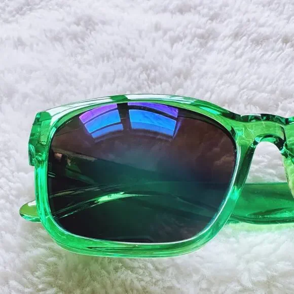 Cerise Bright Green Mirrored Sunglasses - Picture 2 of 15